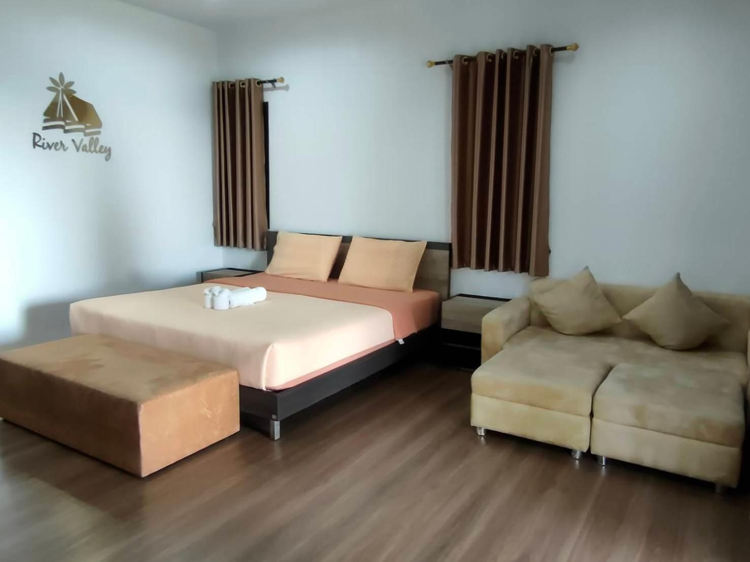 River Valley แอทน่าน Resort *